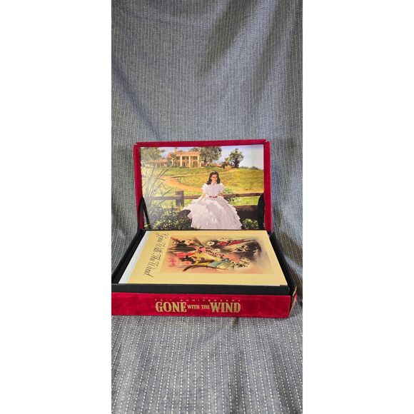 70th Anniversary boxed set of the film Gone with the Wind - Picture 3 of 9